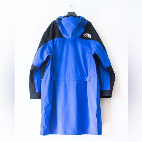 The North Face Black Series Mountain Light Coat (2020) - Picture 2 of 10